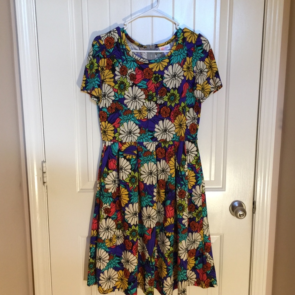 LuLaRoe Amelia Dress